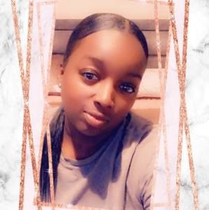 Meet your Posher, Monica